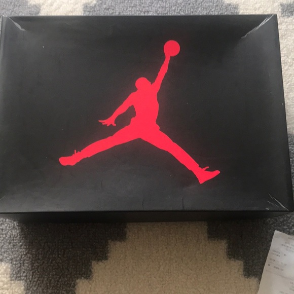 New** Air Jordan 3 Retro - Picture 2 of 7